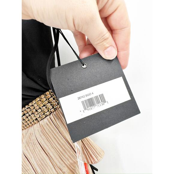 Mac Duggal 26742 Metallic One Shoulder Ruffle Gown Tiered Size 4 NEW - Picture 6 of 8